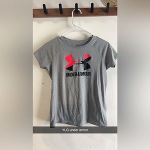 Girls under armor T-shirt